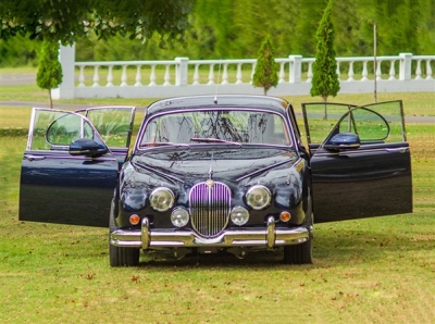 Beacham Jaguar MK2