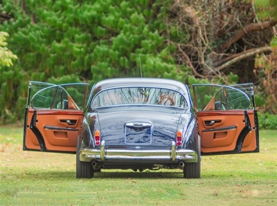 Beacham Jaguar MK2