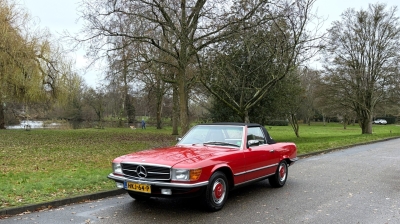 Very rare SL One owner for 40 years and 21.030 km. Stunning Original!
