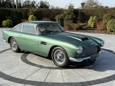 Aston Martin DB4 Series 2