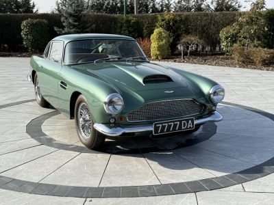 Aston Martin DB4 Series 2