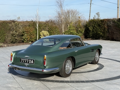 Aston Martin DB4 Series 2
