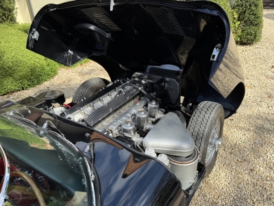 Jaguar E Type Roadster