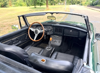 1976 MG B