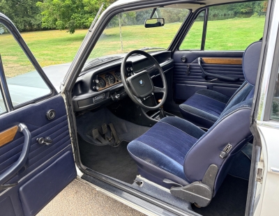 A stunning and very original BMW 2002 “Luxus” 22 years 1 owner.