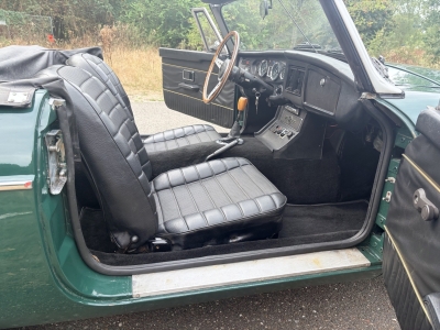 1976 MG B CHROME BUMPER