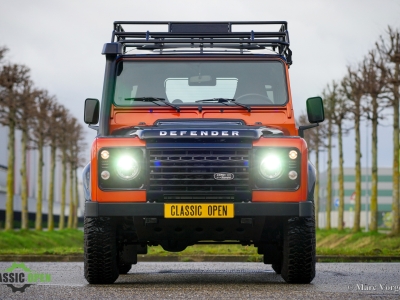 Land Rover Defender Adventure Edition