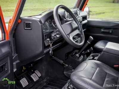 Land Rover Defender Adventure Edition
