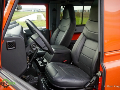 Land Rover Defender Adventure Edition