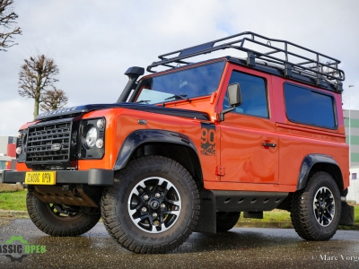 Land Rover Defender Adventure Edition