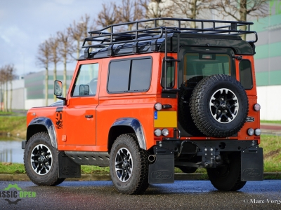 Land Rover Defender Adventure Edition