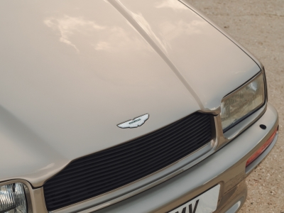 Aston Martin Virage