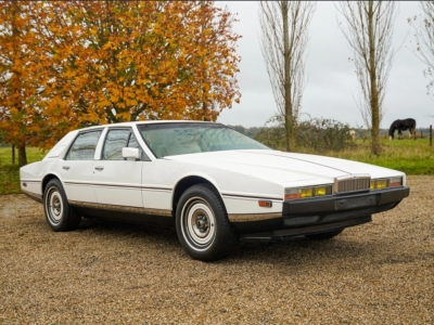 Aston Martin V8 Lagonda