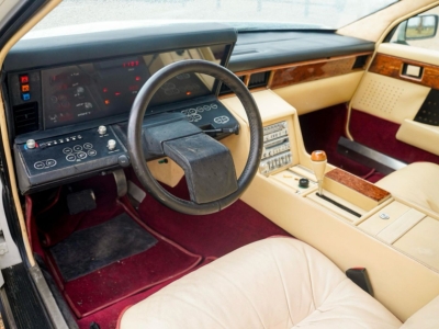 Aston Martin V8 Lagonda