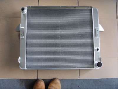 Aston Martin V8 Aluminium Radiator - Big Bore [Part No. RC026]