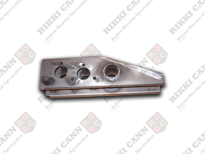 Aston Martin Pedalbox Outriggers for DBS/DBSV8 & V8 (LH & RH Available) [Part No. RC011]