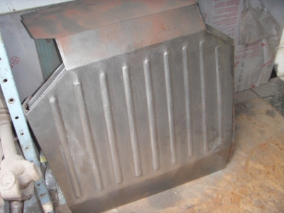 Aston Martin V8 Centre Boot Tray [Part No. RC015]