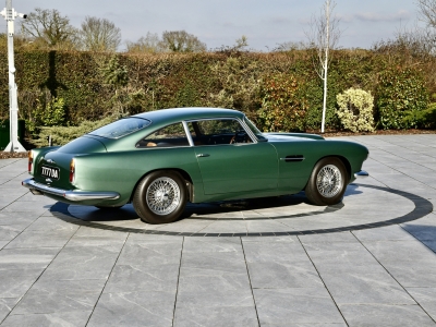 Aston Martin DB4 Series 2