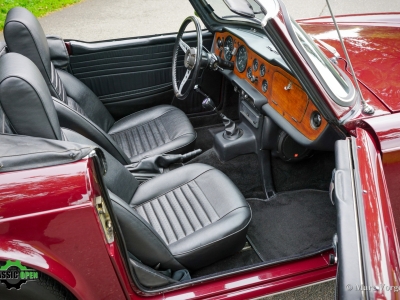 Triumph TR6 with Overdrive