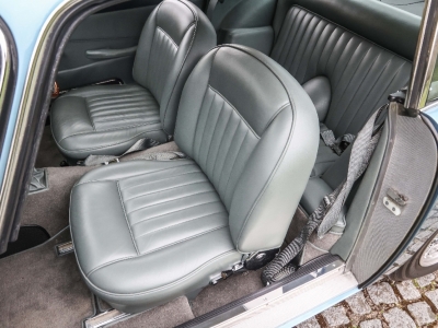 Aston Martin DB4 Series 1