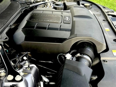 2020 Land Rover Range Rover SVR Carbon Edition