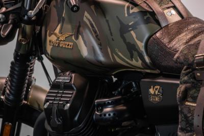 2022 Moto Guzzi V7 Stone Gucci Palace 04/50