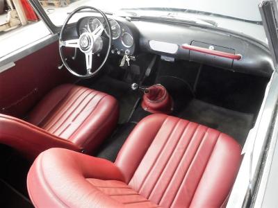 1961 Alfa Romeo 2000 Touring Spider