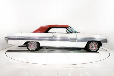 1962 Oldsmobile Starfire