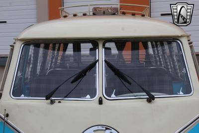 1973 Volkswagen Kombi Bus