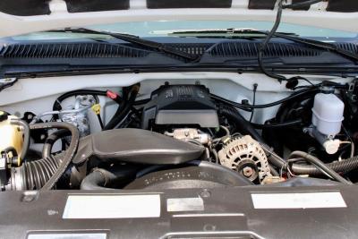 2000 Chevrolet Silverado 1500 4X4 5.3 Liter LS V8 Engine, Like New