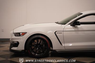 2016 Ford Mustang GT350 Track Pack