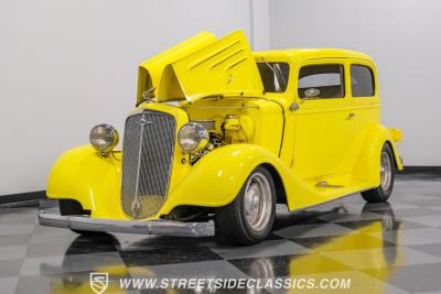 1934 Chevrolet Sedan With Trailer