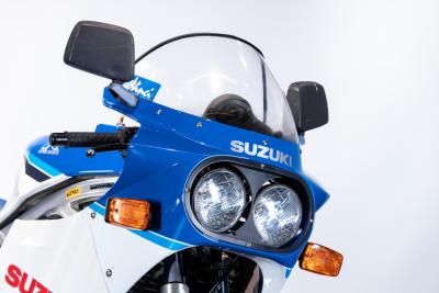 1989 Suzuki GSXR 750&nbsp;&nbsp;&nbsp;&nbsp;&nbsp;&nbsp;&nbsp;&nbsp;&nbsp;&nbsp;&nbsp;&nbsp;&nbsp;&nbsp;&nbsp;