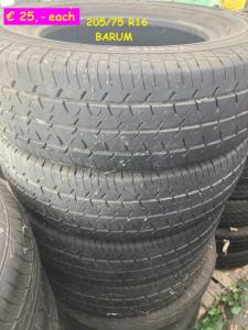 1900 Wheels Several classic car wheels