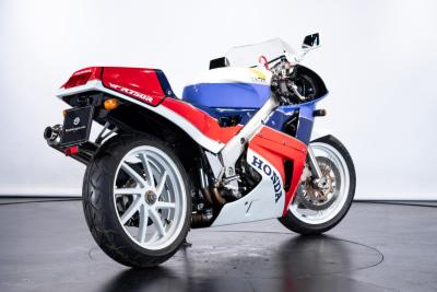 1989 Honda VFR 750 r (RC 30)