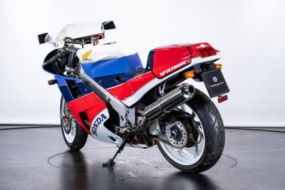 1989 Honda VFR 750 r (RC 30)