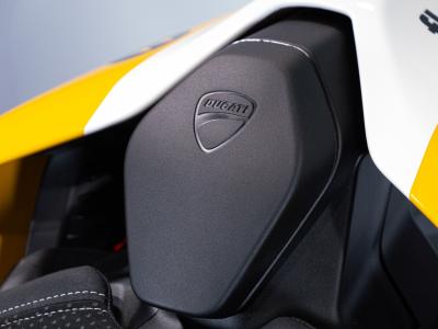 2023 Ducati PANIGALE V4 S BAUTISTA 2023 WORLD CHAMPION REPLICA