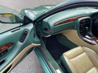 2000 Aston Martin DB7