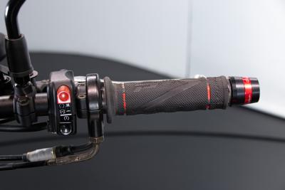 2005 Aprilia RSV V2 1000 TUONO