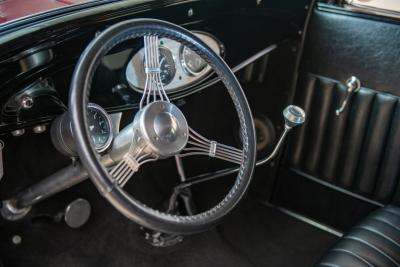 1932 Ford 2-Door Sedan