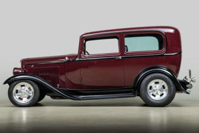 1932 Ford 2-Door Sedan