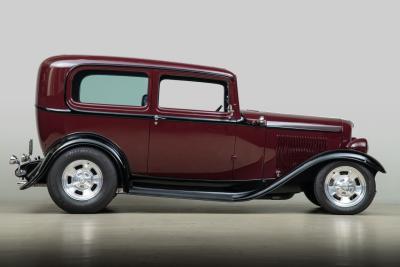 1932 Ford 2-Door Sedan