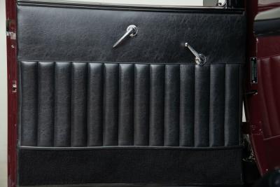 1932 Ford 2-Door Sedan