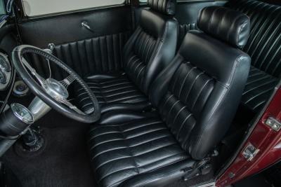 1932 Ford 2-Door Sedan