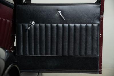 1932 Ford 2-Door Sedan