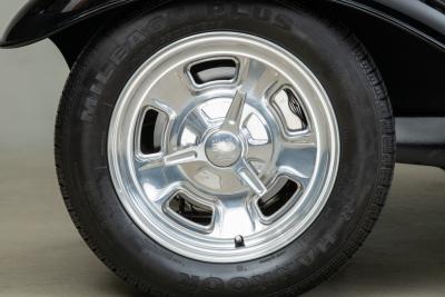 1932 Ford 2-Door Sedan