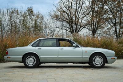 1997 Jaguar XJ8 3.2