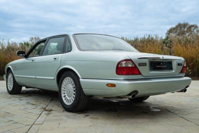 1997 Jaguar XJ8 3.2