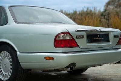 1997 Jaguar XJ8 3.2