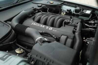 1997 Jaguar XJ8 3.2